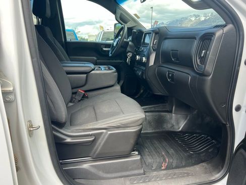 Used 2021 GMC Sierra 3500 4x4 Crew Cab w/ Convenience Package image 17