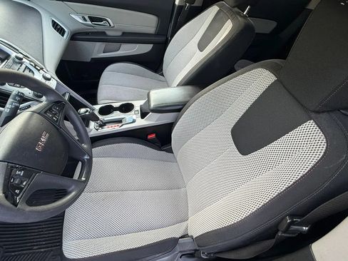Used 2017 GMC Terrain SLE FWD image 9