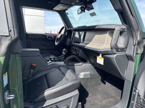 New 2025 Ford Bronco Outer Banks w/ Sasquatch Package image 11
