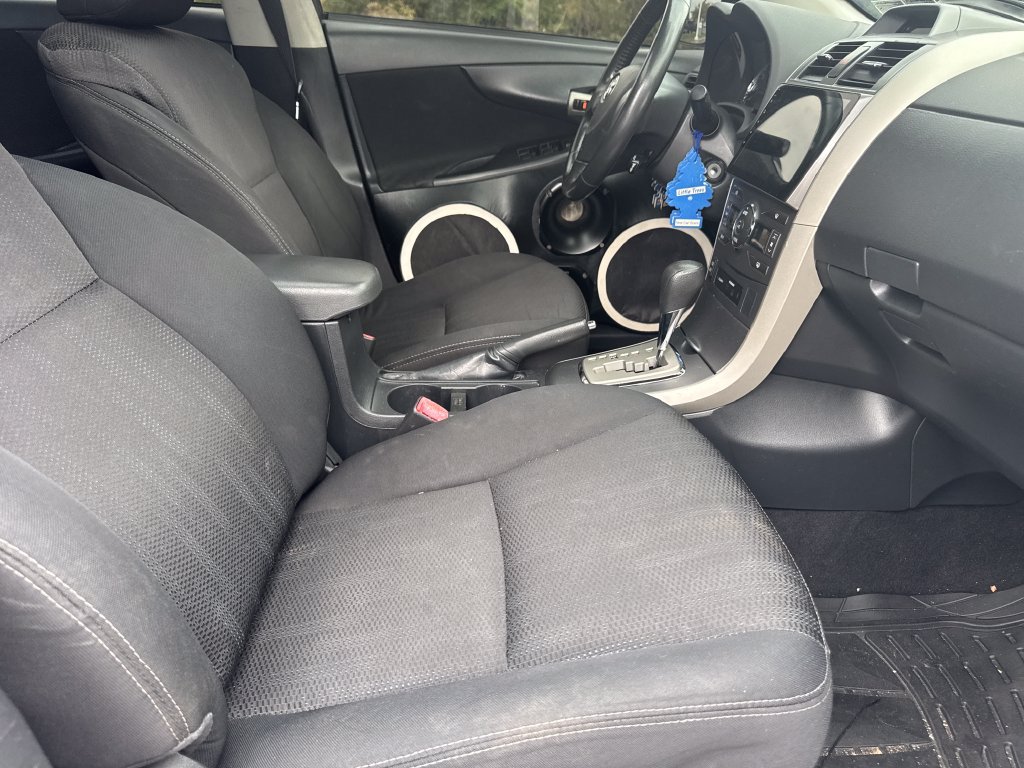 Used 2026 Toyota Corolla LE FWD image 15