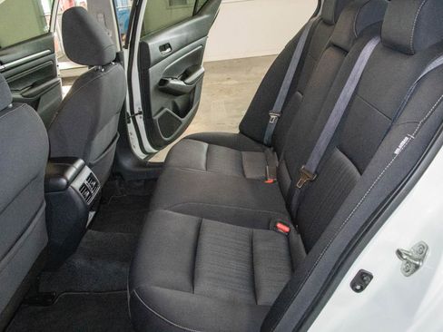 Used 2020 Nissan Altima 2.5 SV FWD image 15