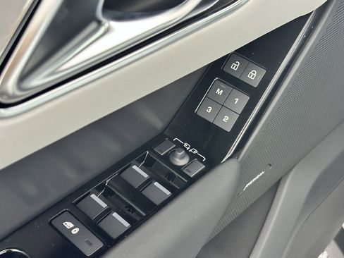Certified 2026 Land Rover Range Rover Velar S image 20