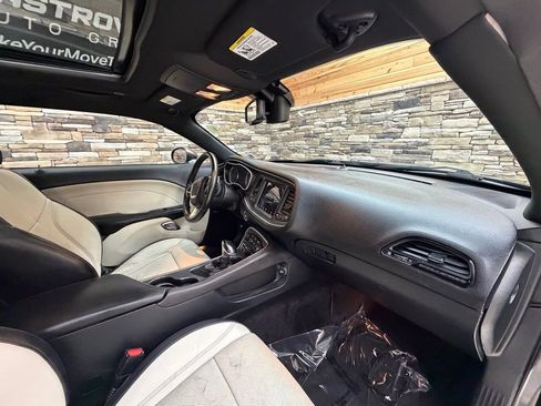 Used 2018 Dodge Challenger GT w/ Driver Convenience Group image 13