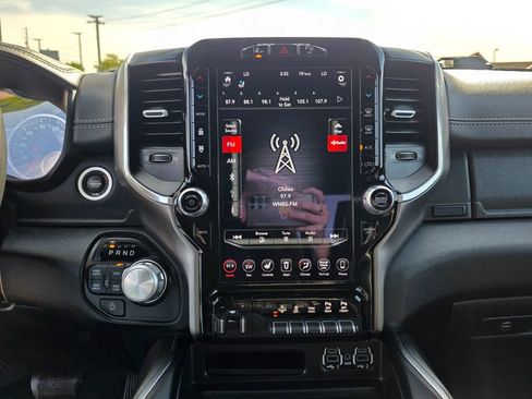 Used 2020 RAM 1500 Laramie AWD/4WD image 23