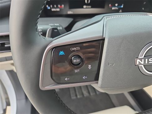 Certified 2025 Nissan Murano SV w/ Cargo Package image 9