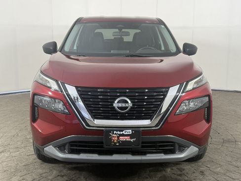 Used 2023 Nissan Rogue S AWD/4WD image 2