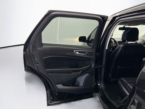 Used 2015 Ford Edge SEL w/ Equipment Group 201A FWD image 25