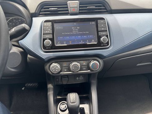 Used 2025 Nissan Versa SV FWD image 17