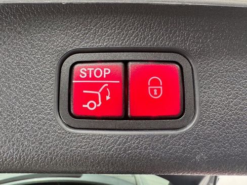 Certified 2024 Mercedes-Benz GLC 300 4MATIC image 32