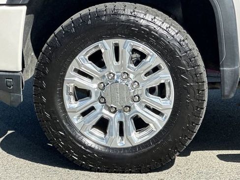 Used 2022 GMC Sierra 3500 Denali w/ Denali Ultimate Package AWD/4WD image 25