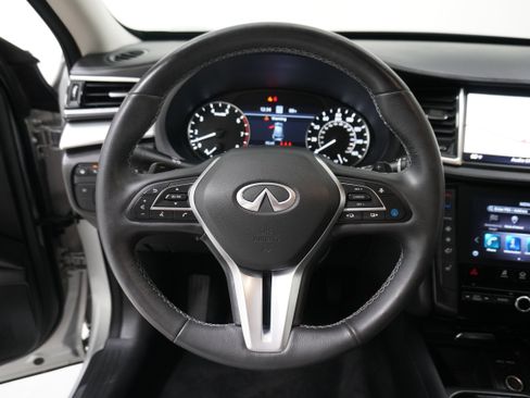 Used 2021 INFINITI QX50 Essential w/ Convenience Package image 15