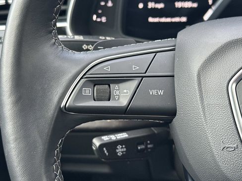 Used 2022 Audi Q8 Premium Plus w/ Premium Plus Package image 22