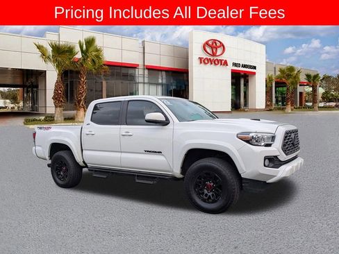Used 2023 Toyota Tacoma TRD Sport w/ Advanced Technology Package AWD/4WD image 2