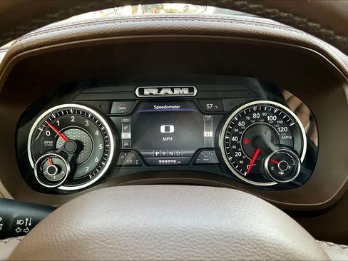 Used 2019 RAM 1500 Laramie image 18