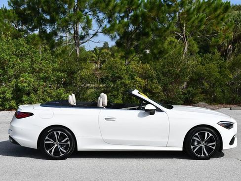 Used 2024 Mercedes-Benz CLE 300 4MATIC Cabriolet image 43