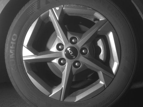 Used 2025 Kia K4 FWD image 16
