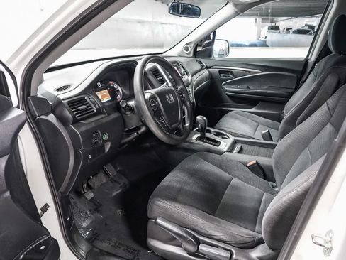 Used 2018 Honda Pilot LX image 17