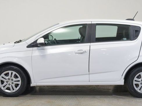 Used 2020 Chevrolet Sonic LT image 3