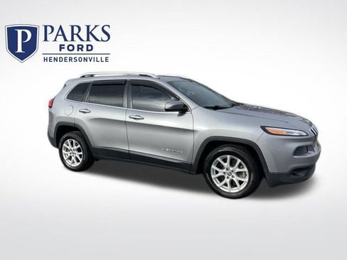 Used 2016 Jeep Cherokee Latitude w/ Comfort & Sound Group image 1