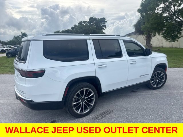 Used 2023 Jeep Wagoneer Series III w/ Premium Group I RWD image 5
