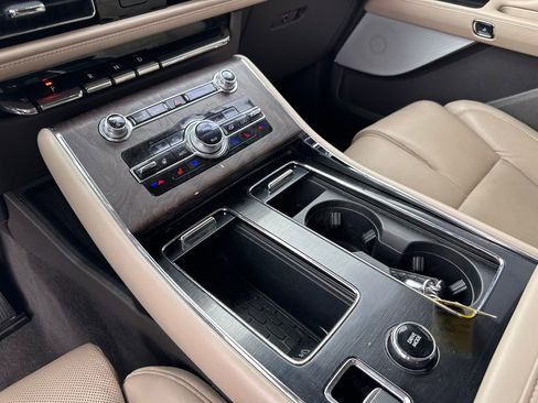 Used 2023 Lincoln Aviator Reserve w/ Equipment Group 201A image 35