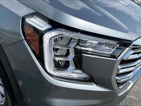 Used 2023 GMC Terrain SLT FWD image 32