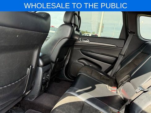 Used 2019 Jeep Grand Cherokee Altitude image 22