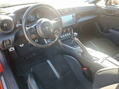 Used 2023 Toyota GR86 Premium image 10