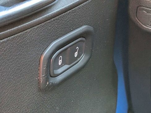 Used 2024 Jeep Wrangler Sport AWD/4WD image 27
