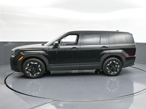 Used 2025 Hyundai Santa Fe SE image 5