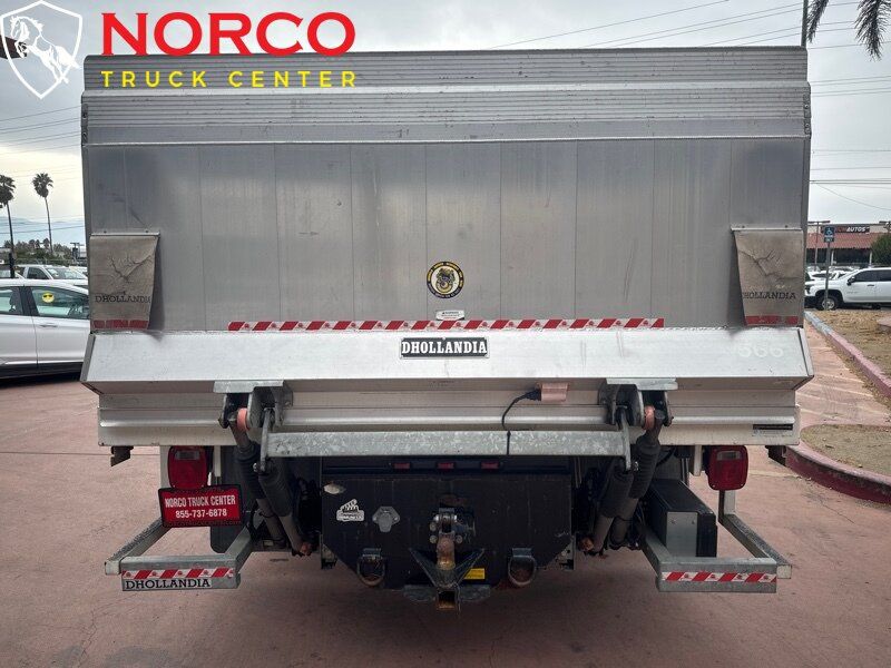 Used 2017 RAM 5500 SLT w/ Quick Order Package 29G SLT RWD image 9