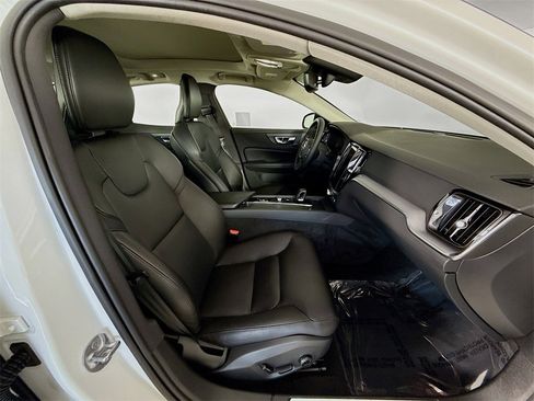 Certified 2023 Volvo S60 B5 Core w/ Climate Package image 28