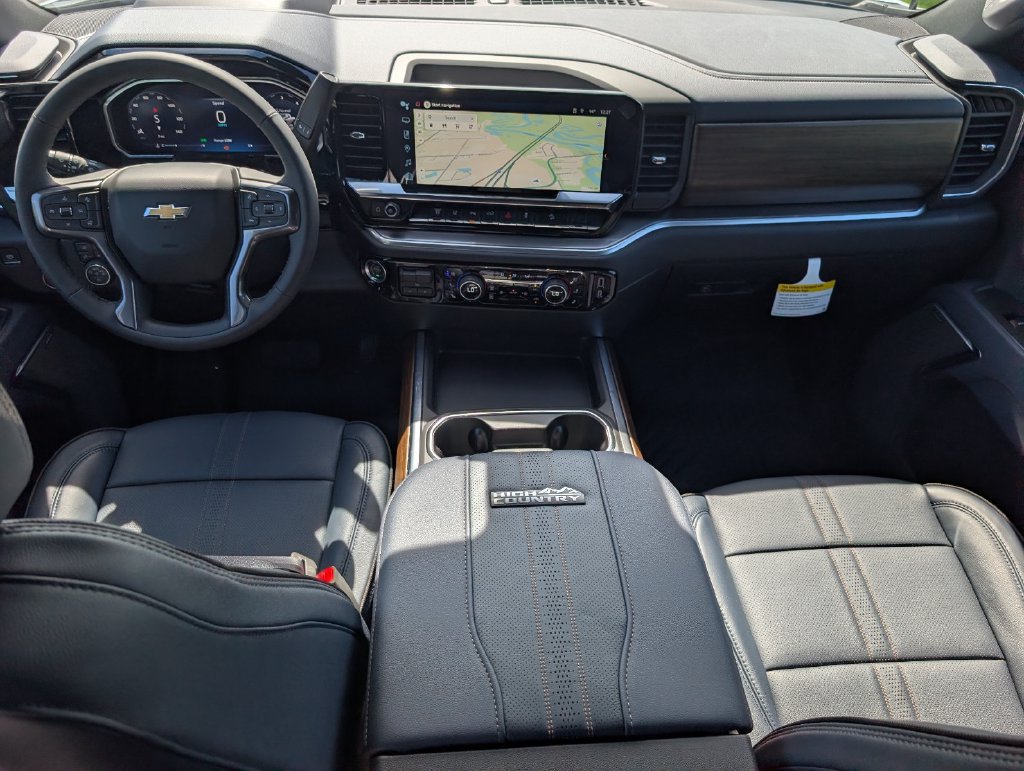 New 2026 Chevrolet Silverado 2500 High Country w/ High Country Premium Package AWD/4WD image 28