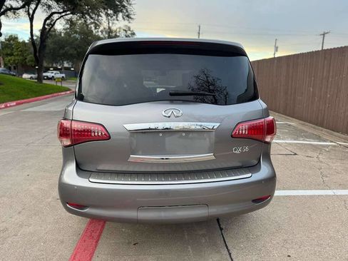 Used 2011 INFINITI QX56 4WD w/ Deluxe Touring Pkg image 7