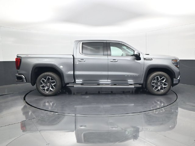 Certified 2026 GMC Sierra 1500 SLT w/ SLT Premium Plus Package AWD/4WD image 4