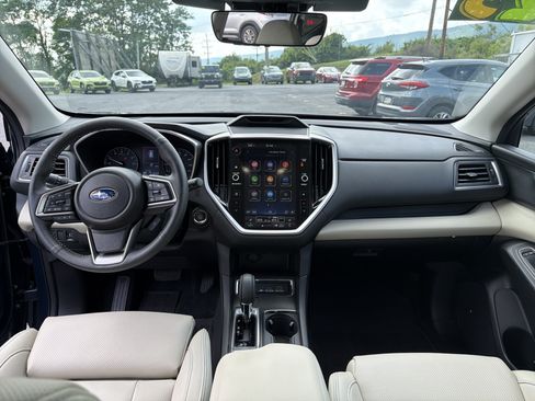 Used 2025 Subaru Ascent Limited w/ Popular Package #2 AWD/4WD image 15