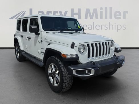 Used 2019 Jeep Wrangler Unlimited Sahara AWD/4WD image 7