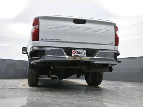 Used 2025 Chevrolet Silverado 2500 LT w/ Convenience Package image 37