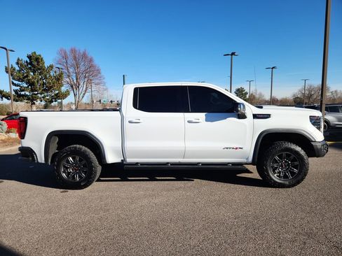 Used 2024 GMC Sierra 1500 AT4X image 2