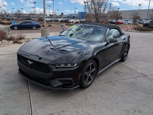 Used 2024 Ford Mustang Premium image 3