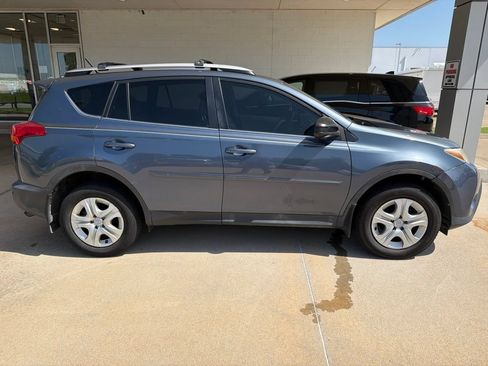 Used 2013 Toyota RAV4 LE FWD image 4