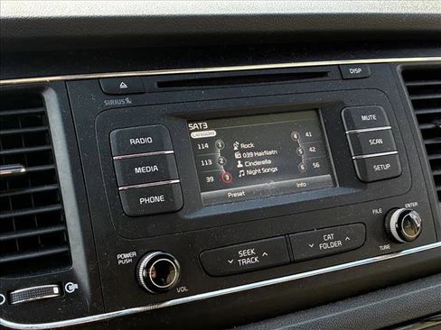 Used 2017 Kia Sedona LX image 14