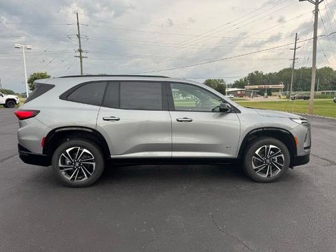 New 2025 Buick Enclave Sport Touring w/ Power Package image 8