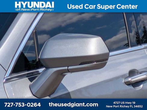 Used 2024 Cadillac XT4 Premium Luxury FWD image 11