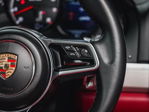 Used 2015 Porsche Cayenne Turbo image 50