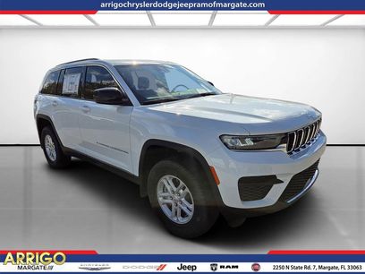 New 2025 Jeep Grand Cherokee Laredo X w/ MOPAR Finishing Package