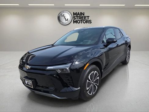 Used 2024 Chevrolet Blazer EV LT AWD/4WD image 1