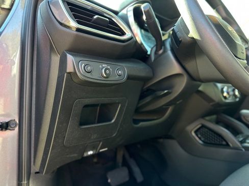 Used 2021 Chevrolet TrailBlazer LT image 16