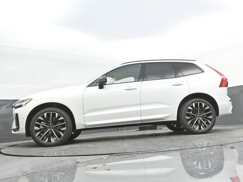 New 2026 Volvo XC60 B5 Ultra w/ Climate Package image 26
