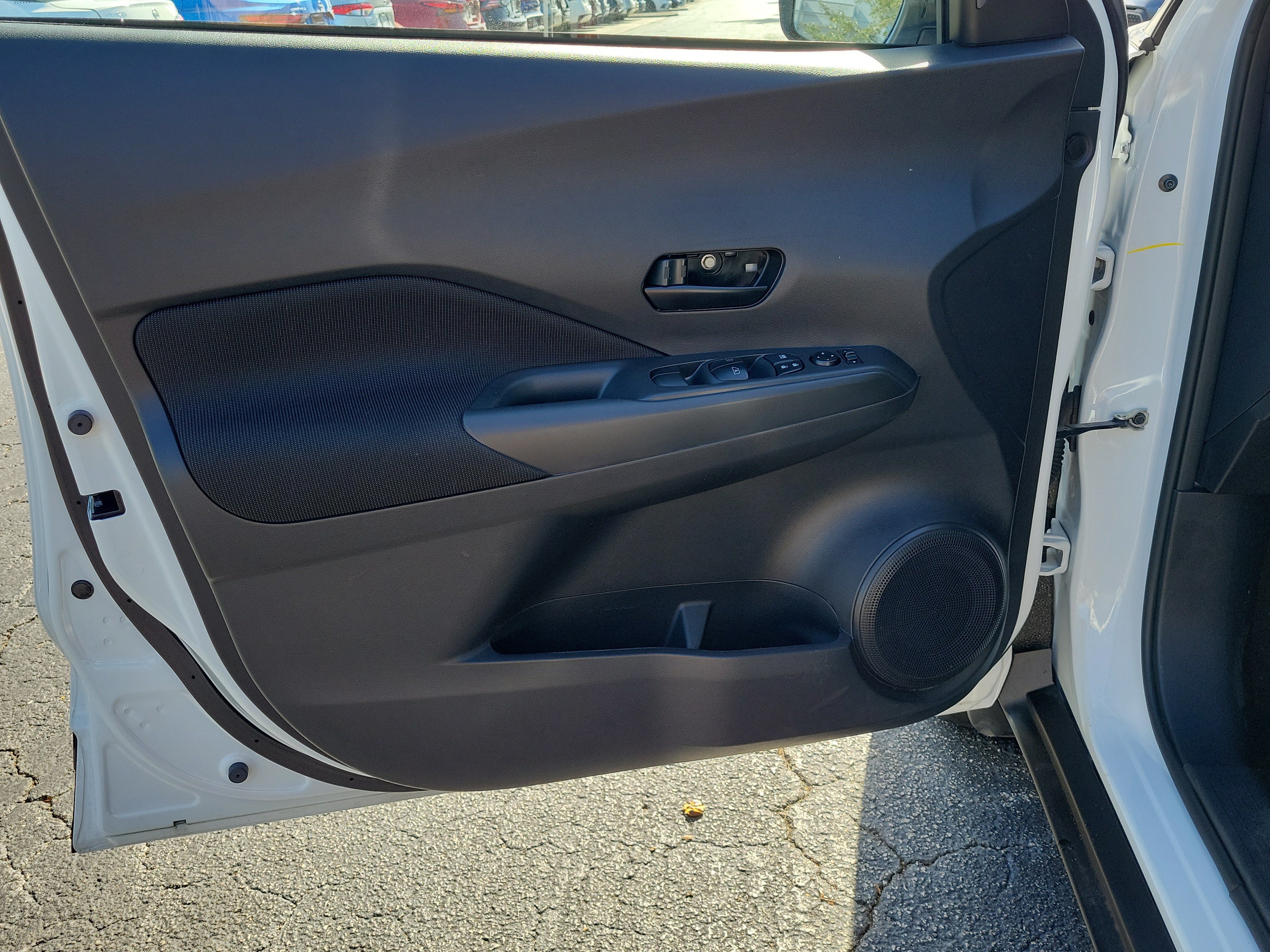 Certified 2025 Nissan Kicks Play S FWD image 16